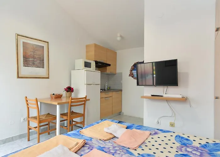 Apartment Marijan 105 *